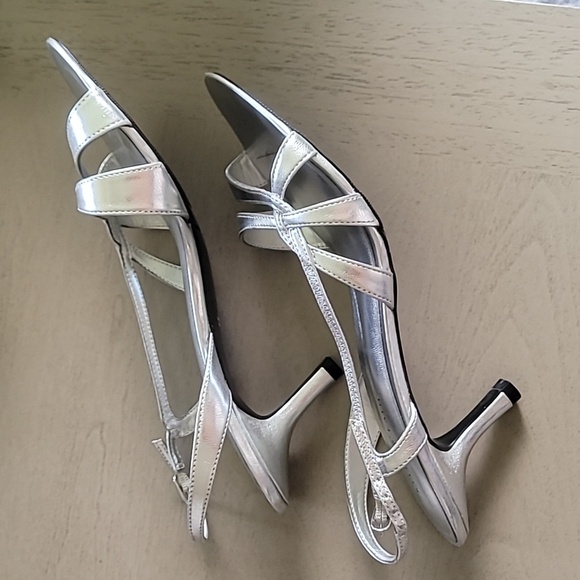 Kelly & Katie Grace Silver Strappy Heels - Size 9 - Picture 2 of 5